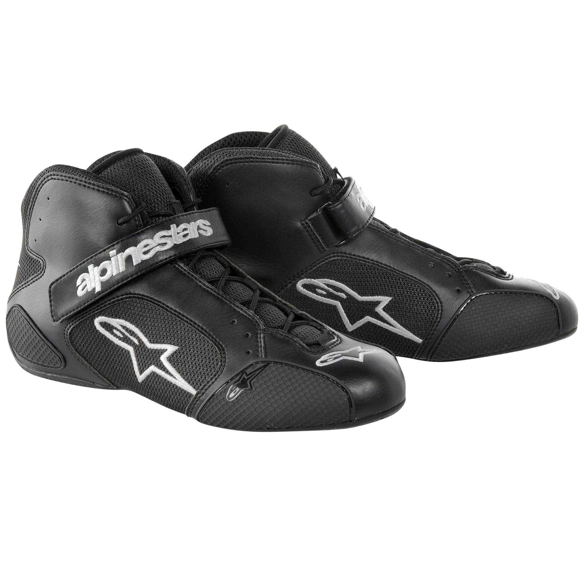 A tecnologia 1-K Kart de Alpinestars carreg o preto